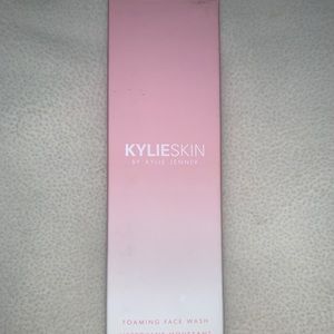 KylieSkin Foaming Face Wash